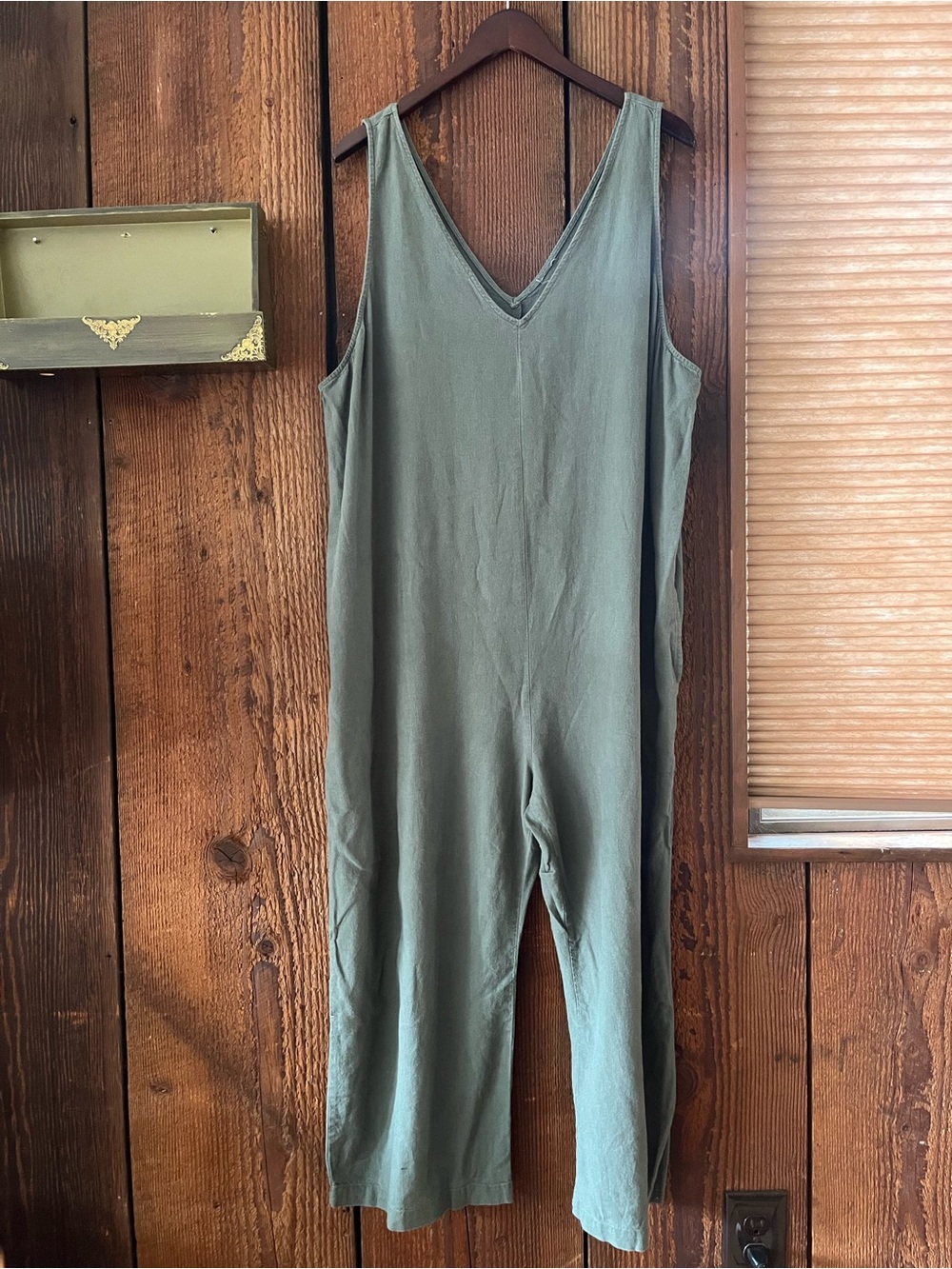 Casual Olive Green V-Neck Jumpsuit